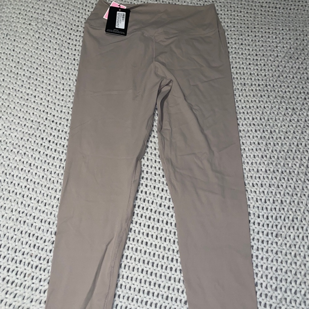 pretty Little thing taupe Luxe sculpt leggings